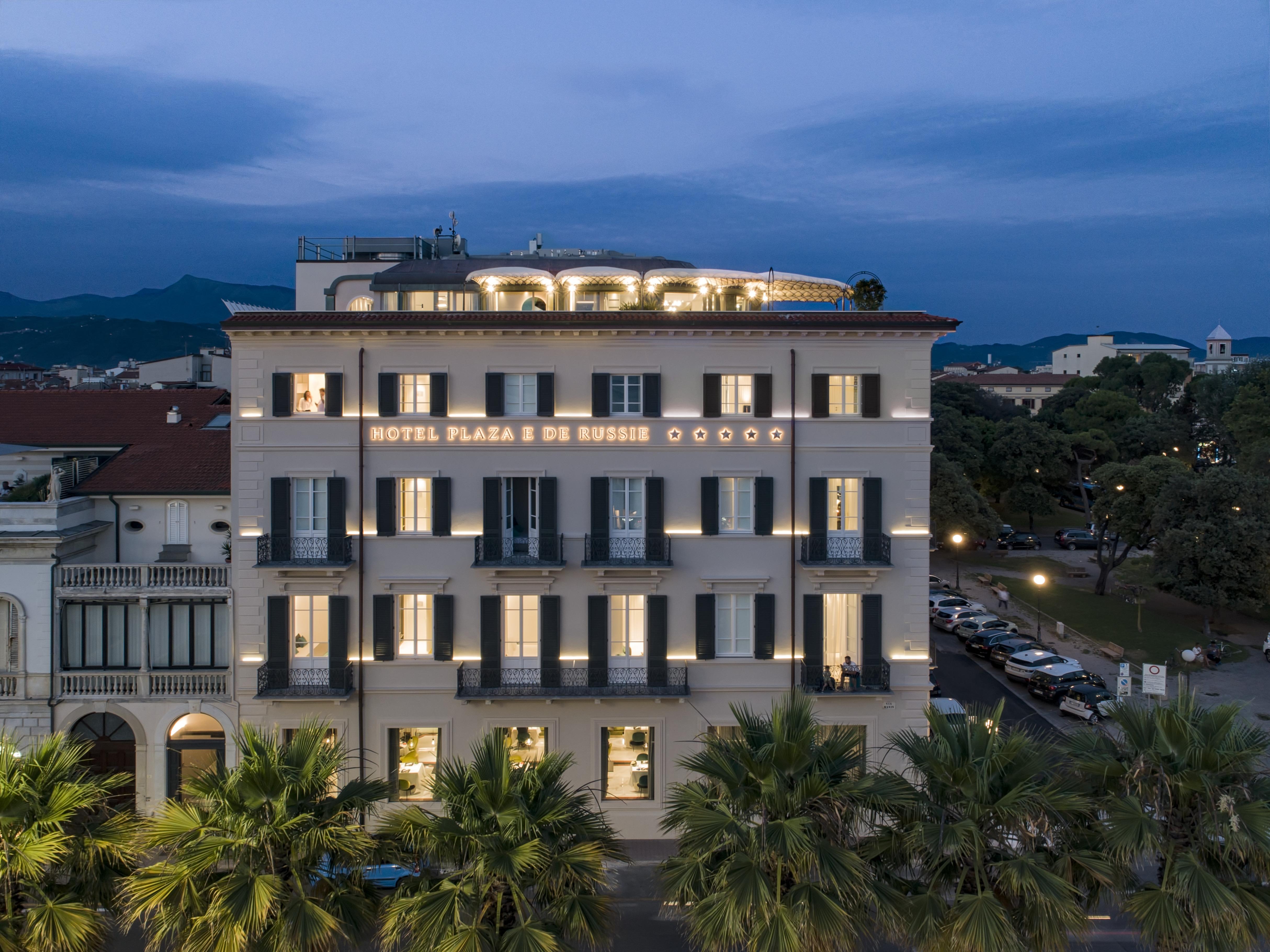 Hotel Plaza E De Russie - Relais & Chateaux Viareggio Exterior photo