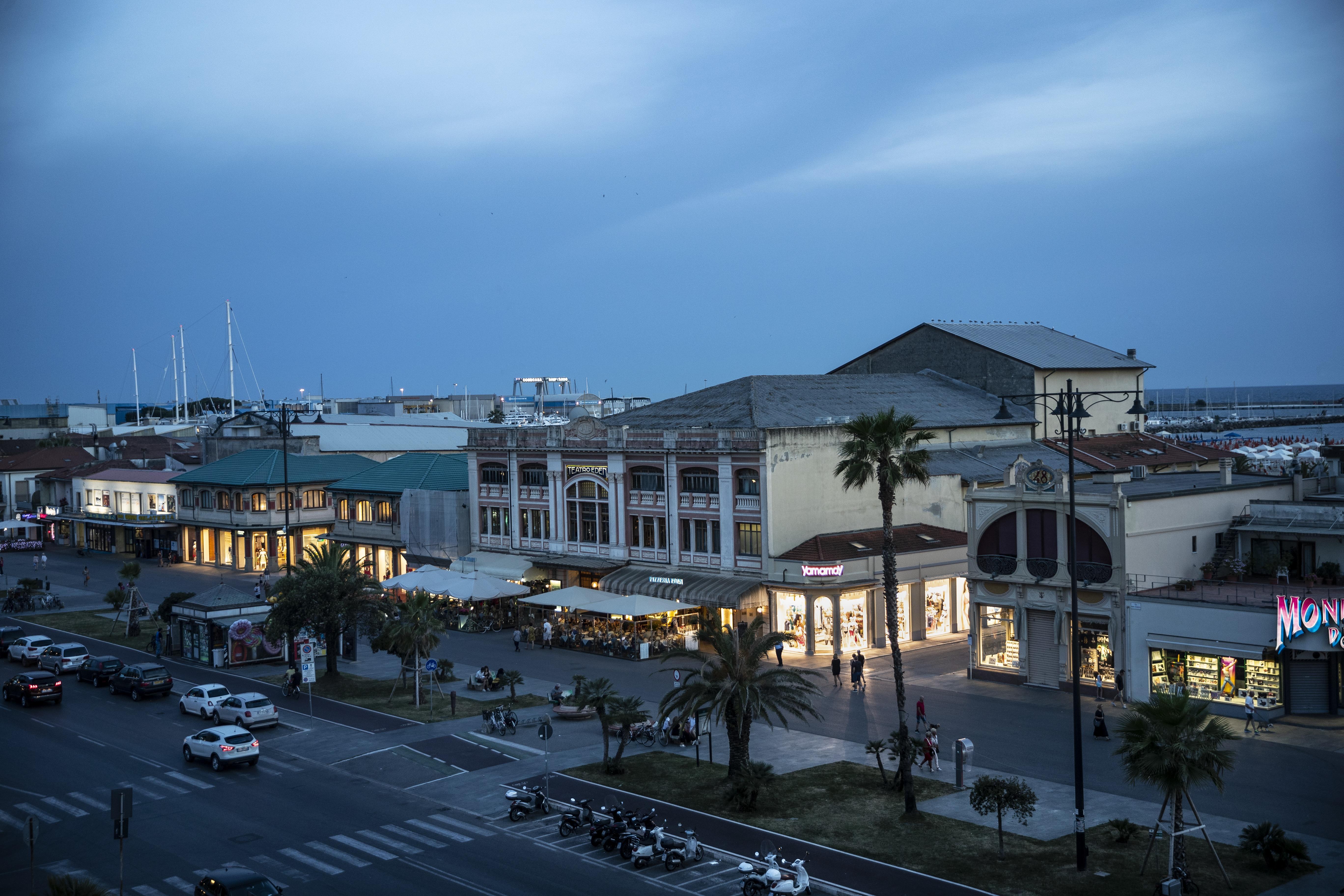 Hotel Plaza E De Russie - Relais & Chateaux Viareggio Exterior photo