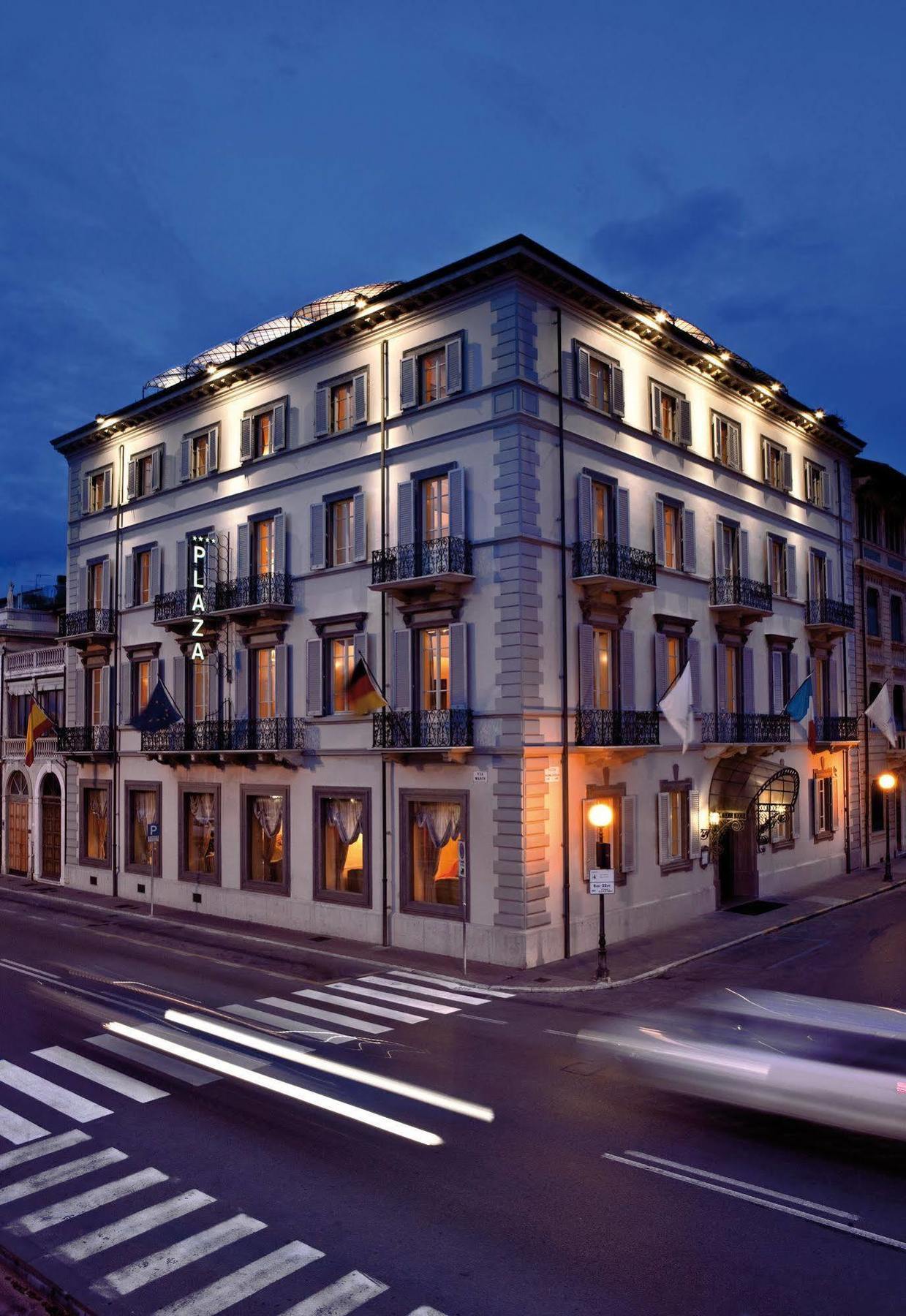 Hotel Plaza E De Russie - Relais & Chateaux Viareggio Exterior photo